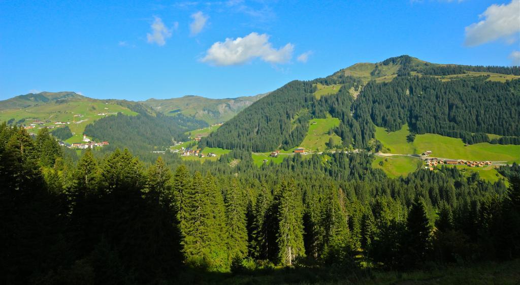 Feriendorf Walserland Damuels Exteriör bild